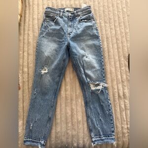 Abercrombie & Fitch Light Blue Distressed Boyfriend Jeans high rise 25